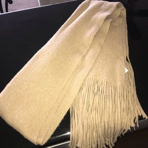 Free People Scarf- Make me an offer💖